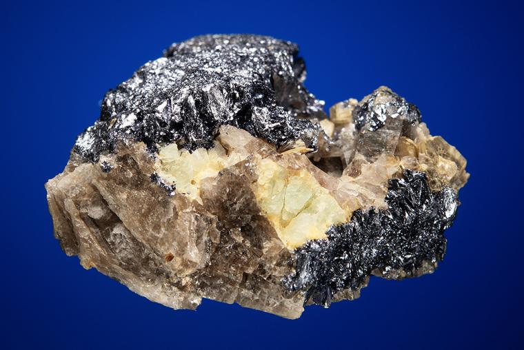 MOLYBDENITE on QUARTZ and BERYL var. Aquamarine