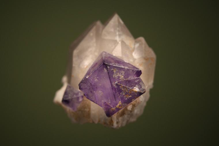 FLUORITE on QUARTZ