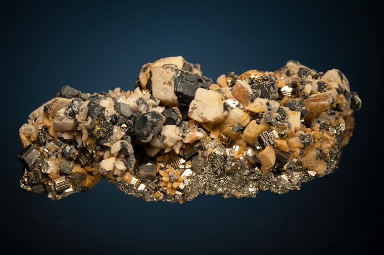 TENNANTITE with CHALCOPYRITE, PYRITE and SIDERITE