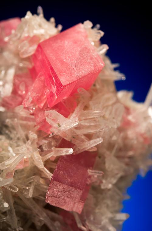 RHODOCHROSITE on QUARTZ