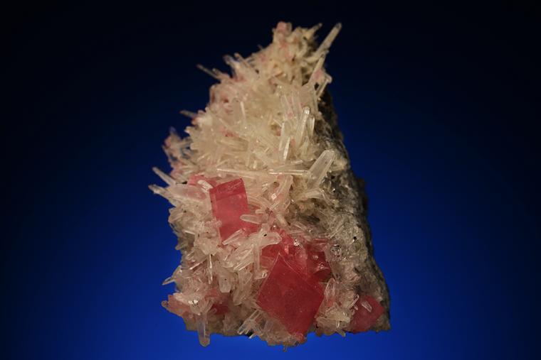 RHODOCHROSITE on QUARTZ