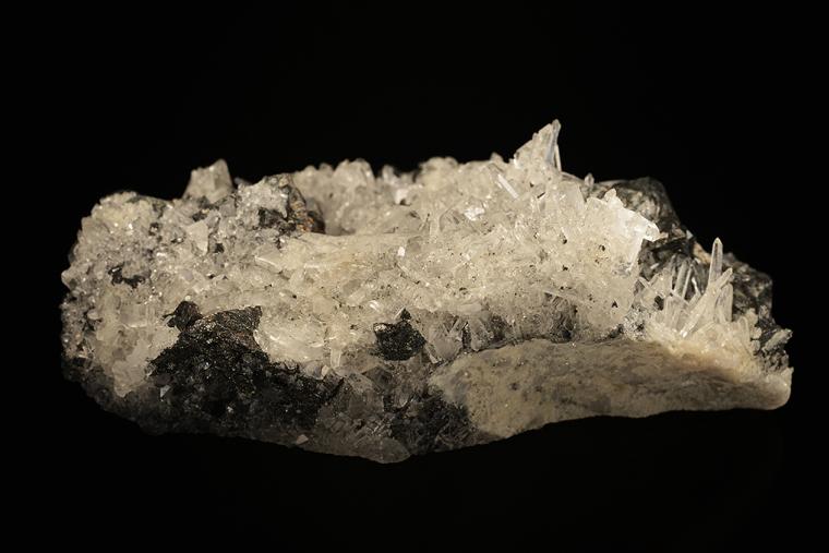 TETRAHEDRITE with QUARTZ