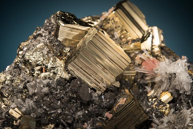 PYRITE with TETRAHEDRITE, HÜBNERITE, RHODOCHROSITE and QUARTZ