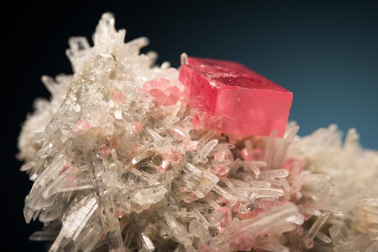 RHODOCHROSITE on QUARTZ