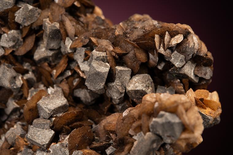 GALENA on SIDERITE