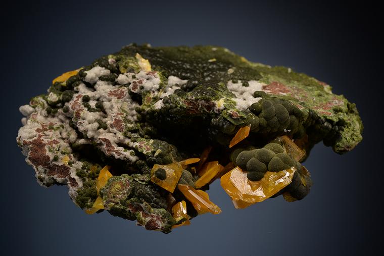 WULFENITE on BAYLDONITE?