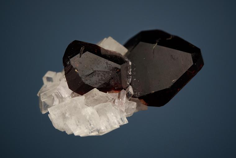 UVITE on MAGNESITE