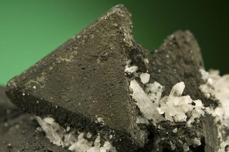 TENNANTITE with QUARTZ