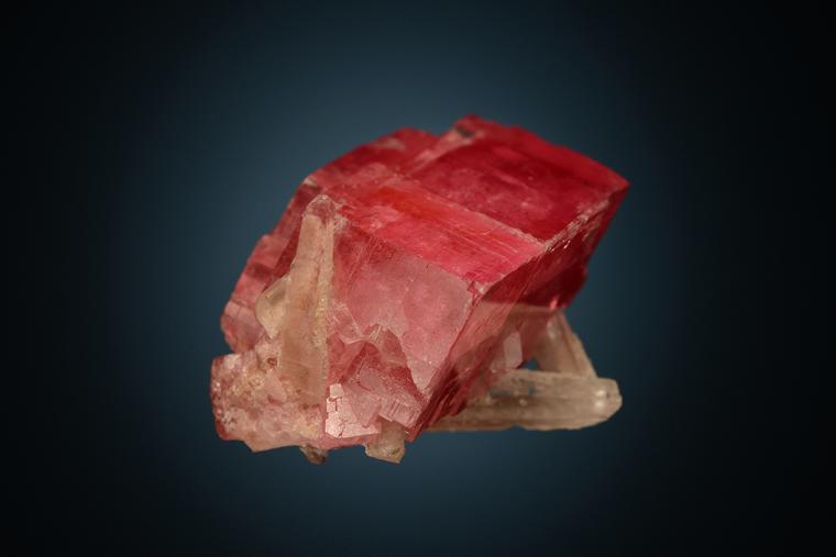 RHODOCHROSITE with QUARTZ