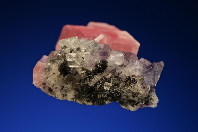RHODOCHROSITE on FLUORITE with QUARTZ