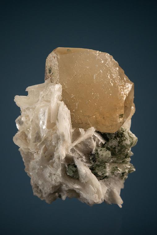 PHENAKITE with TITANITE, ALLANITE-(Ce) and CALCITE