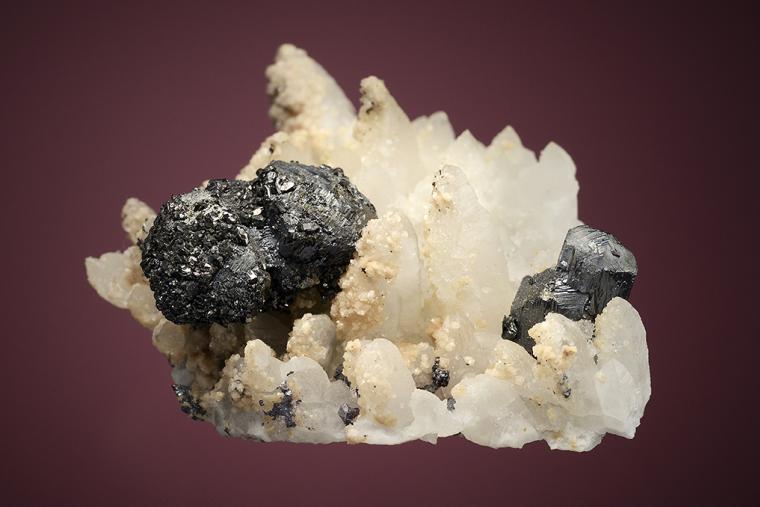 PYRARGYRITE on QUARTZ