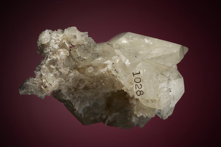 CALCITE with PALYGORSKITE