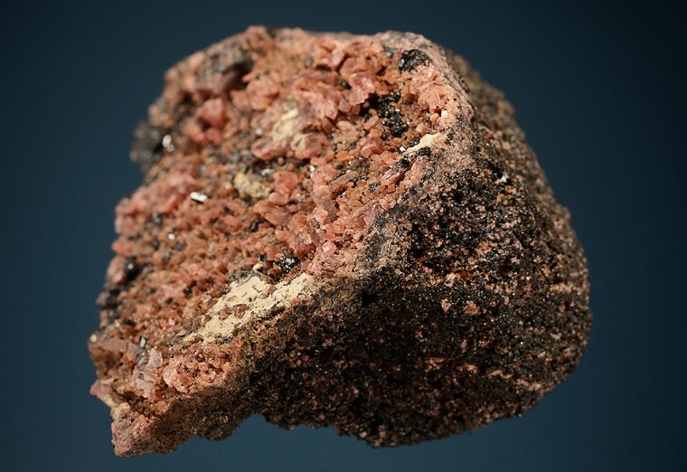 LÅNGBANITE with RHODONITE