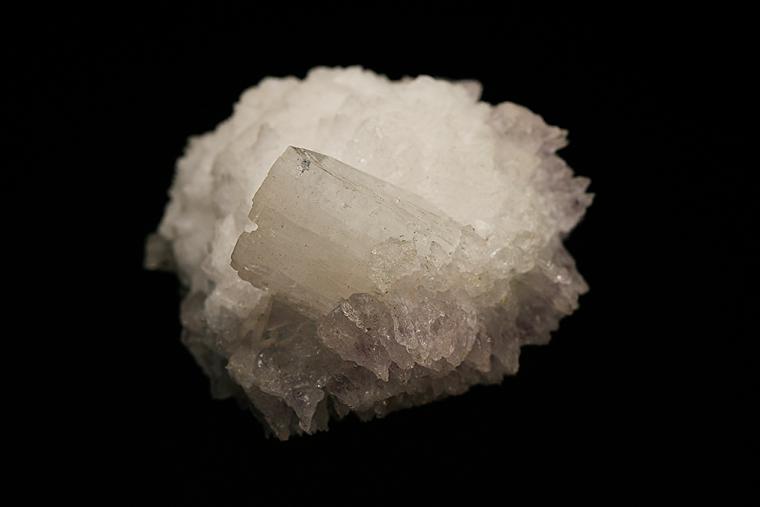 GOOSECREEKITE with HEULANDITE on QUARTZ var. Amethyst