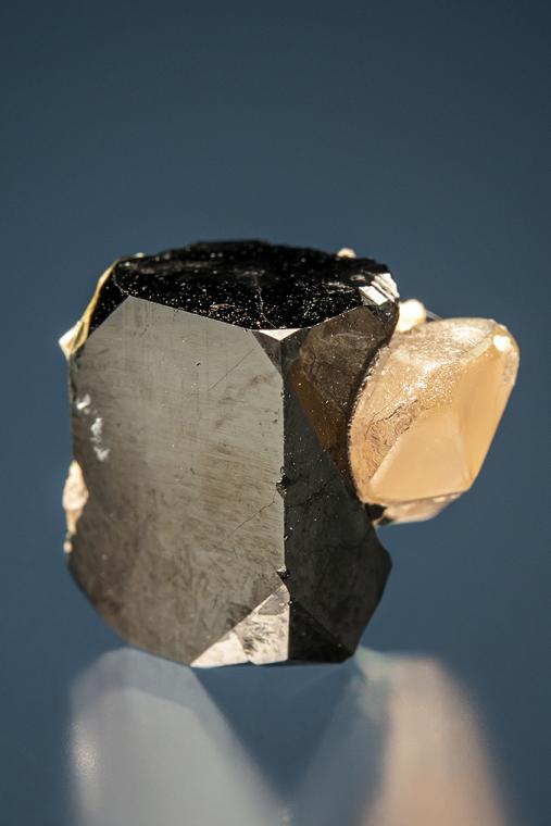 TOPAZ with BIXBYITE