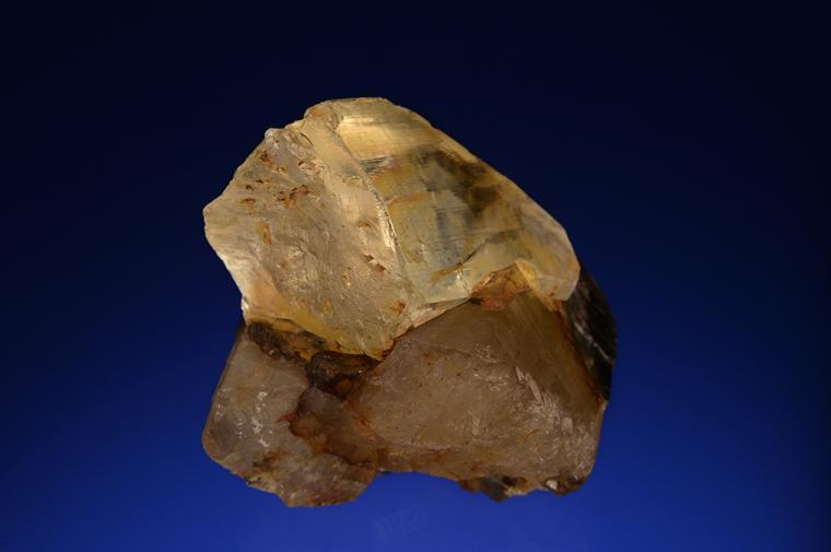 TOPAZ on QUARTZ var. Smoky