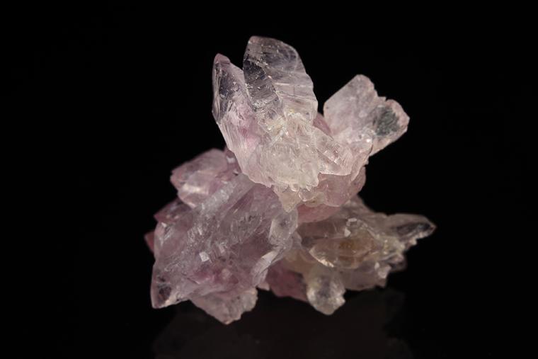 QUARTZ var. Rose QUARTZ