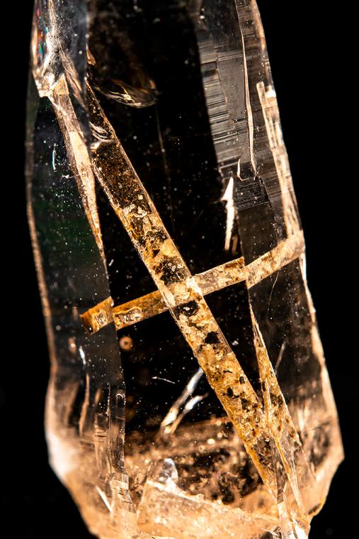 QUARTZ var. Smoky with ANHYDRITE (?) Inclusions