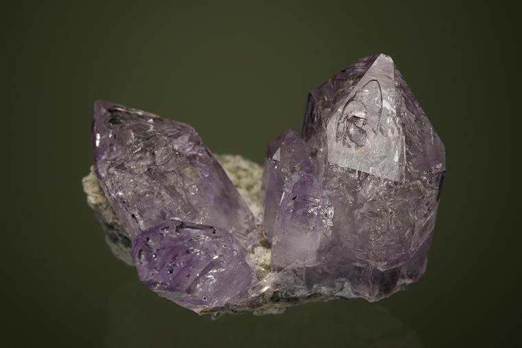 QUARTZ var. Amethyst