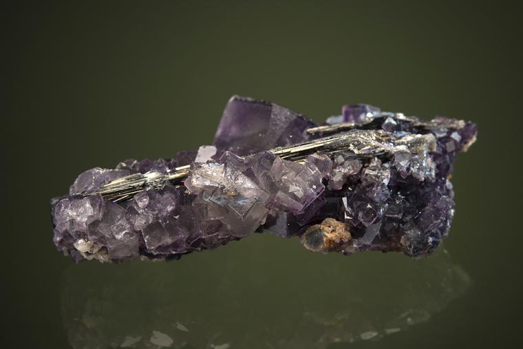 FLUORITE on STIBNITE
