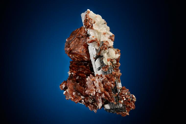 RHODOCHROSITE with AEGIRINE, ALBITE and ELPIDITE