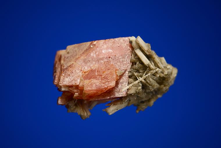 RHODOCHROSITE on ELPIDITE