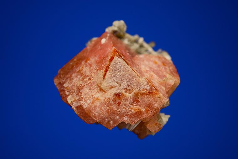 RHODOCHROSITE on ELPIDITE
