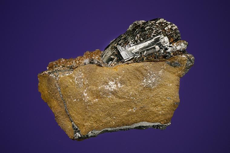 MANGANITE