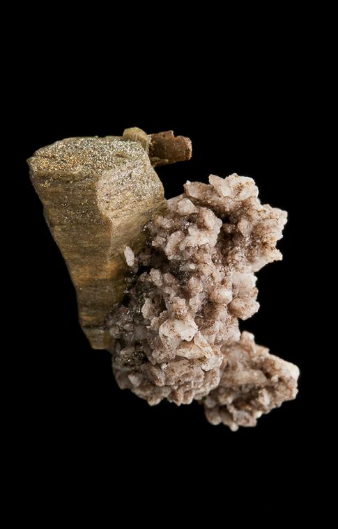 DONNAYITE-(Y) on CALCITE