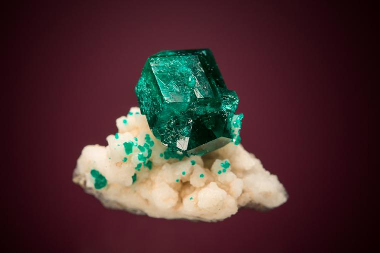 DIOPTASE on CALCITE