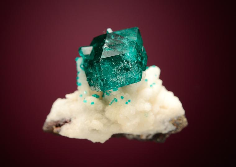 DIOPTASE on CALCITE