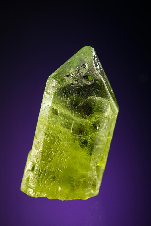 FORSTERITE var. Peridot