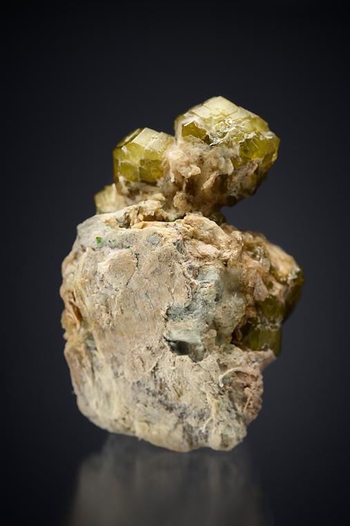 ANDRADITE var. Demantoid