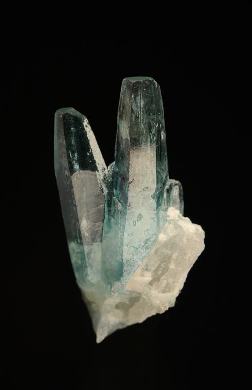 BERYL var. Aquamarine