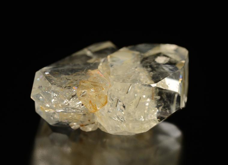 BERYL var. Goshenite