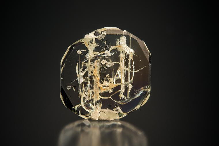 BERYL var. Goshenite