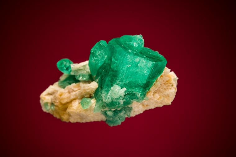 BERYL var. Emerald