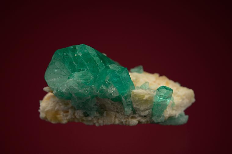 BERYL var. Emerald