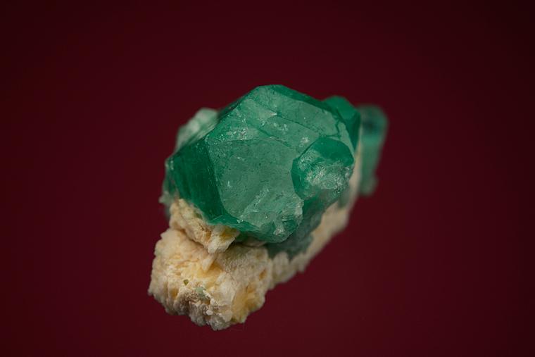 BERYL var. Emerald