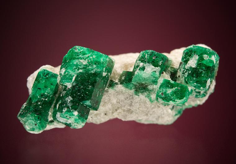 BERYL var. Emerald