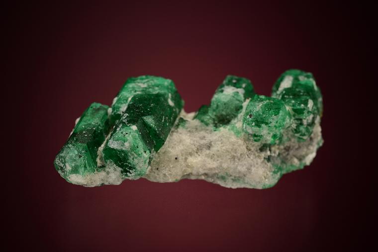 BERYL var. Emerald