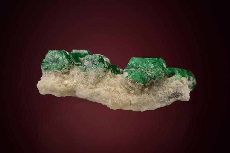 BERYL var. Emerald