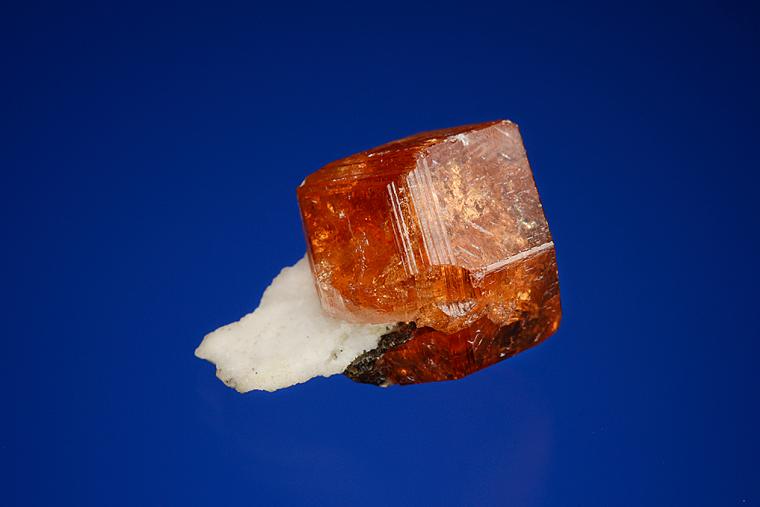 GROSSULAR var. Hessonite