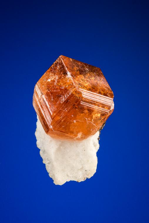 GROSSULAR var. Hessonite