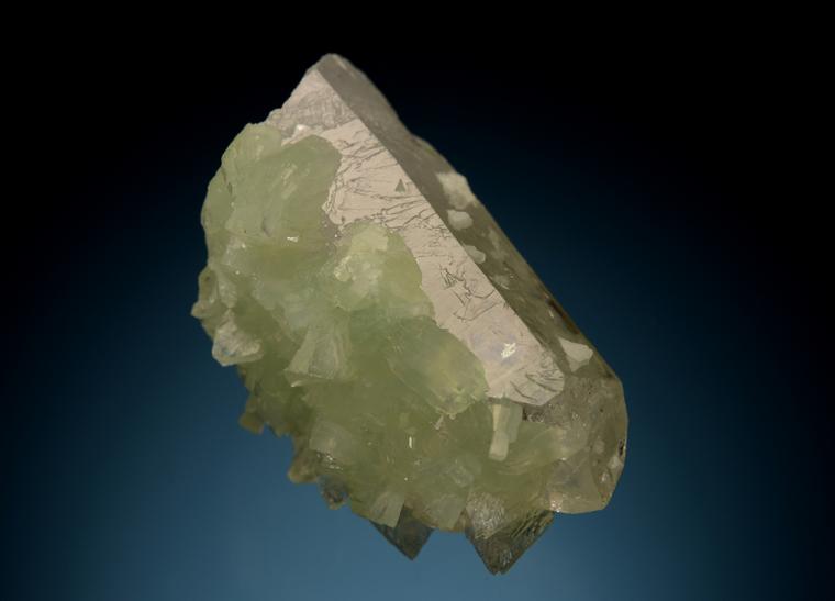 PREHNITE on QUARTZ with ANALCIME
