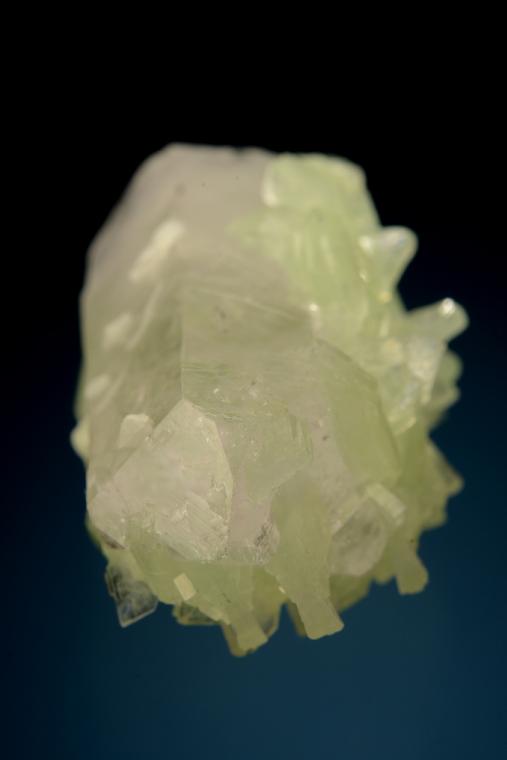 PREHNITE on QUARTZ with ANALCIME