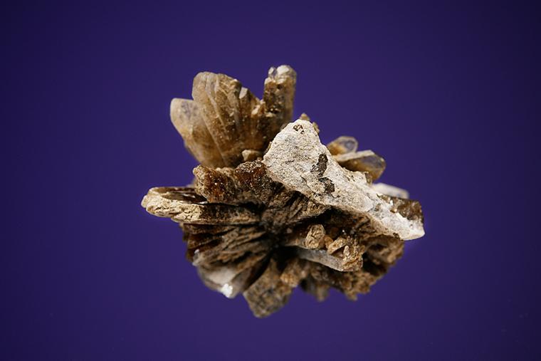 HOWLITE