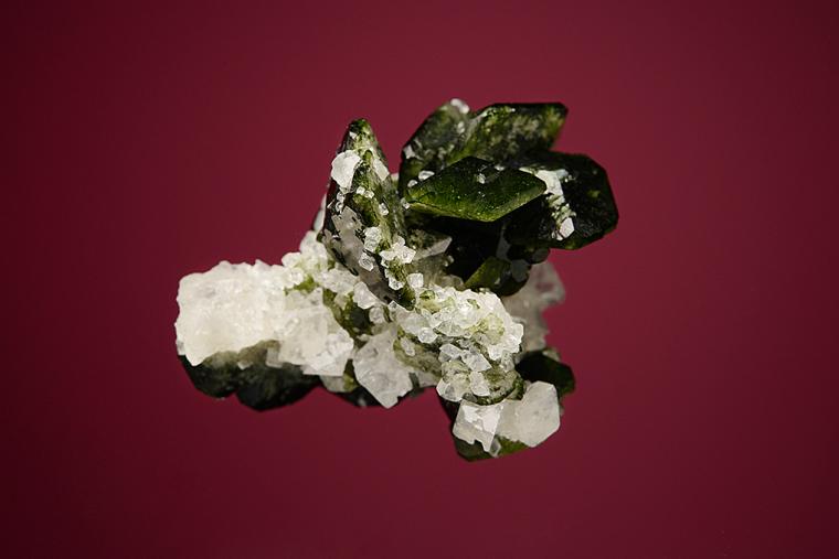 UVITE with MAGNESITE