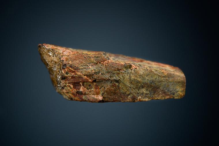 FERGUSONITE-(Y)